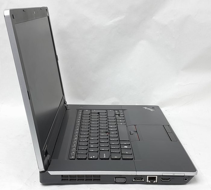 Lenovo_Thinkpad_Edge_15_0302_3