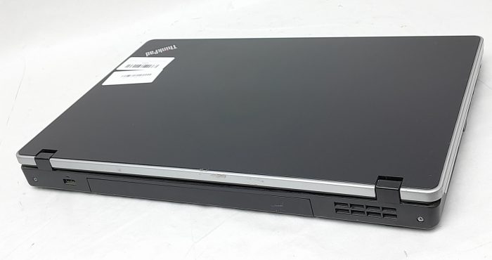 Lenovo_Thinkpad_Edge_15_0302_6
