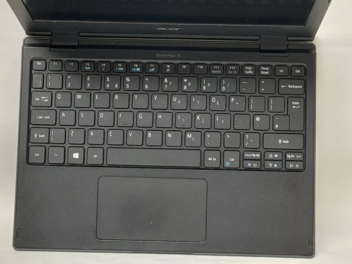 Acer_Travelmate_118b_series_N16q15_2