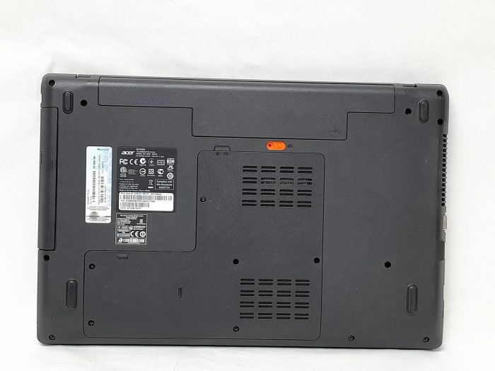 Acer_Travelmate_5744_5