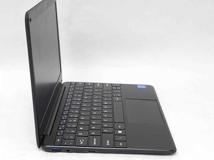 Dynabook_Portege_A30_4