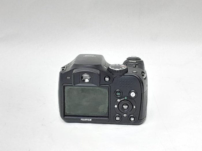 Fujifilm S5700