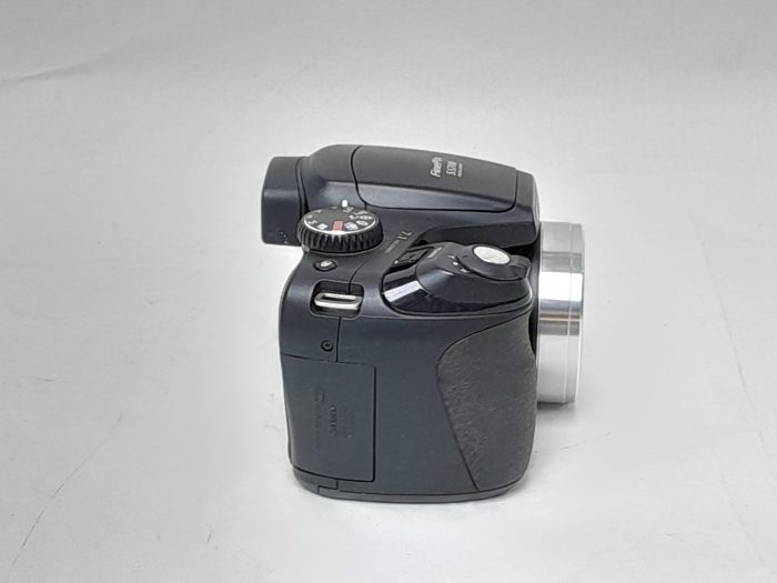 Fujifilm S5700