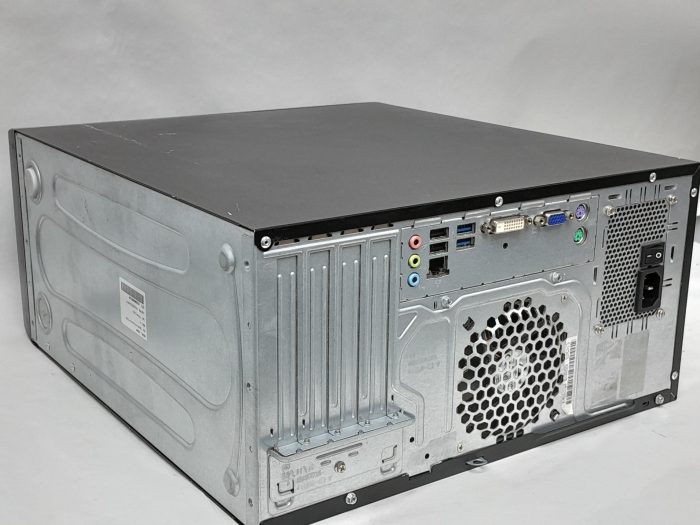 Fujitsu_Esprimo_P420_8