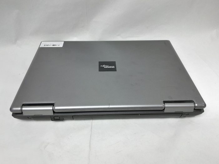 Fujitsu_Siemens_Esprimo_V5535_4