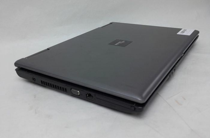 Fujitsu_Siemens_Esprimo_V5535_8