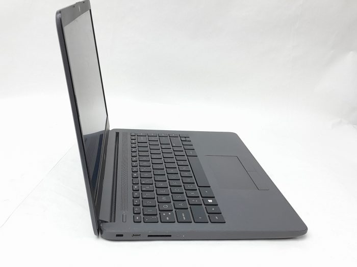 HP_245_G8_4
