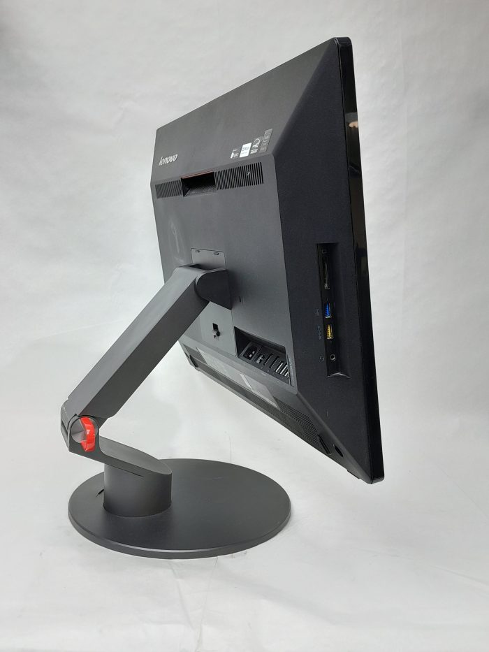 Lenovo_Thinkcentre_E93z_2