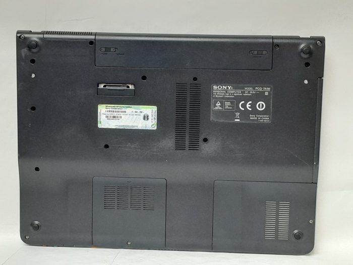 Sony_Vgn-fs285e_8
