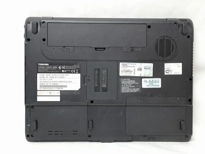 Toshiba_Satelite_Pro_A200_9