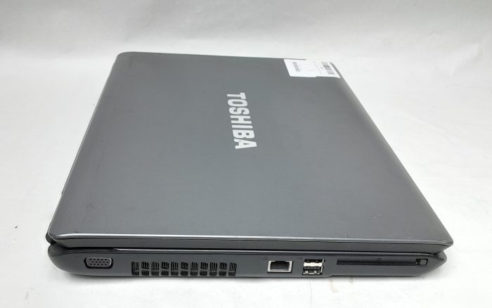 Toshiba_Satellite_L300-20d_4