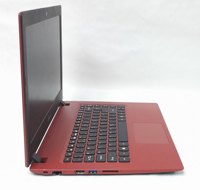 Acer_Aspire_3_A31421_3