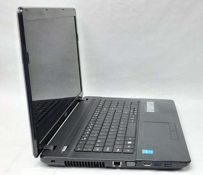 Acer_Aspire_E1-722_4