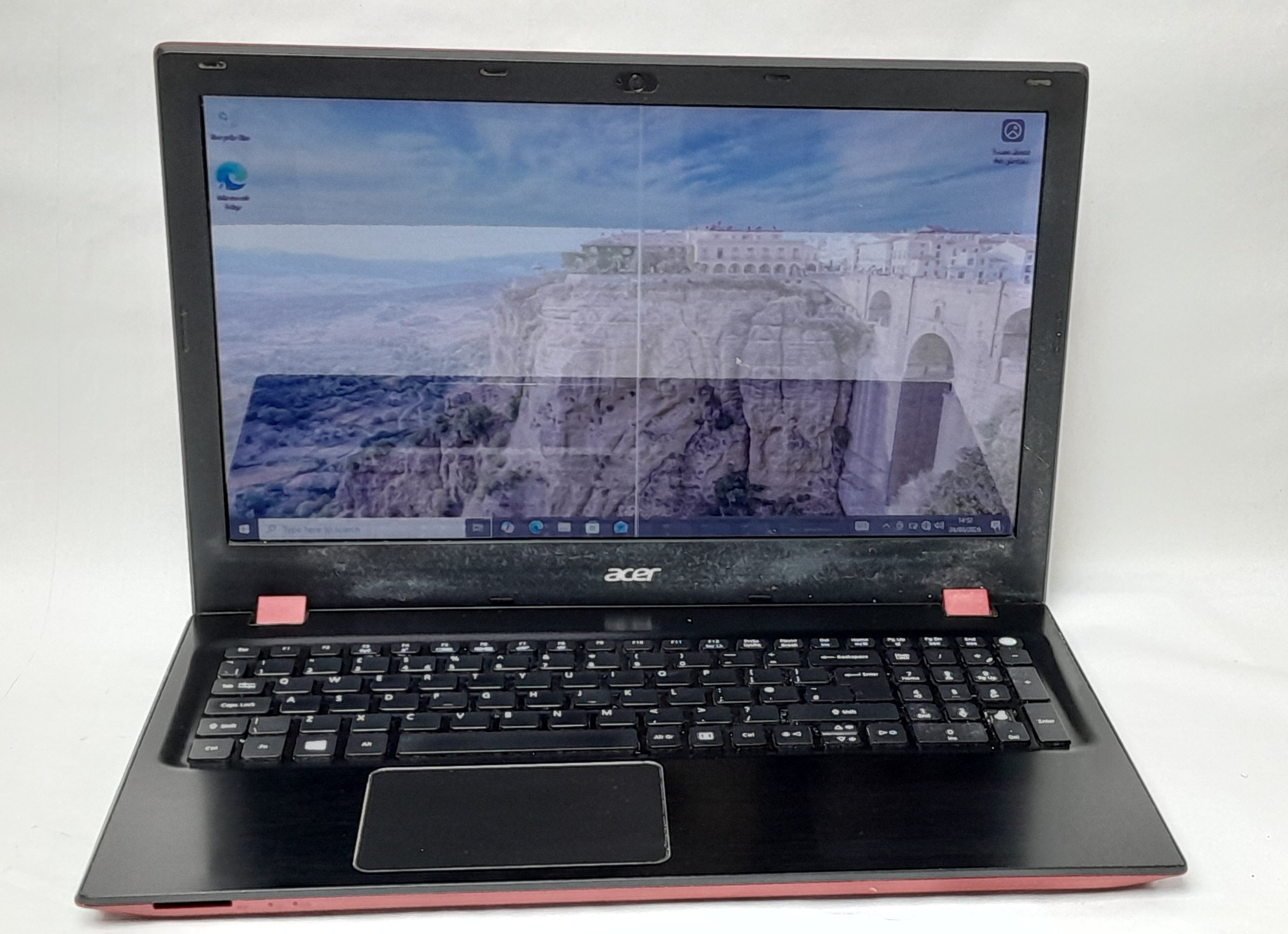 Acer_Aspire_F5571_1.jpg Acer_Aspire_F5571_1