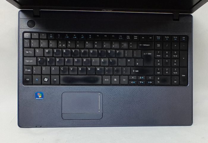 Acer_Travelmate_5744_4