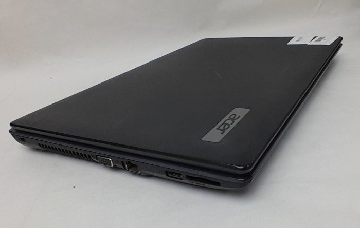 Acer_Travelmate_5744_6
