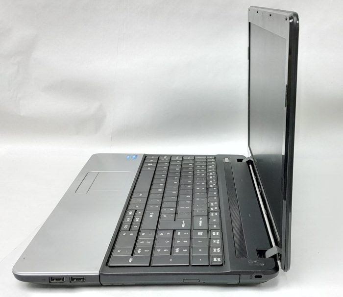 Acer_Travelmate_P253_3