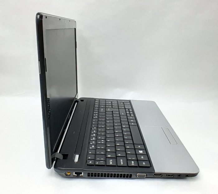 Acer_Travelmate_P253_3