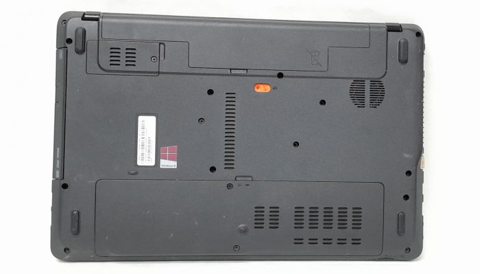 Acer_Travelmate_P253_7