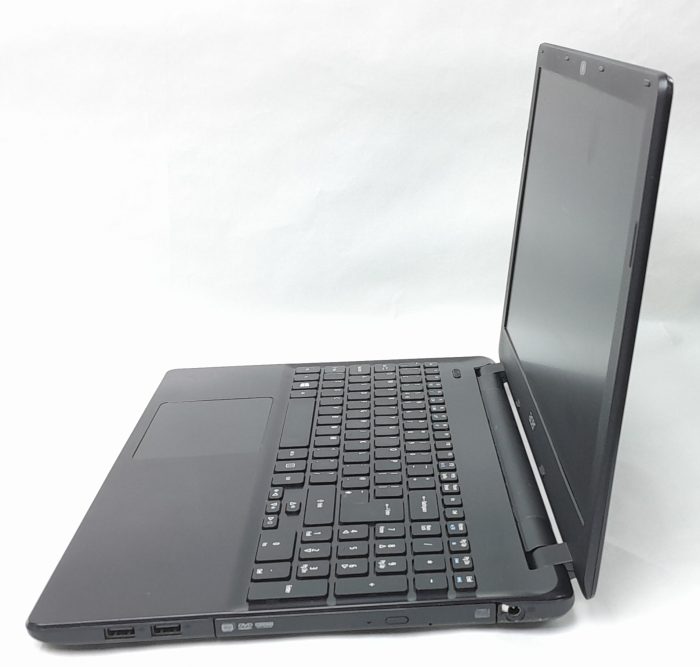 Acer_Travelmate_P256_2