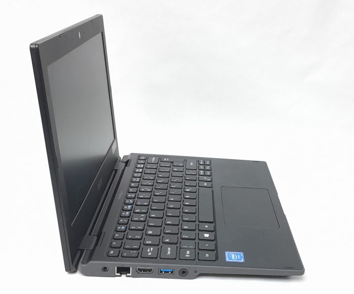 Acer_Travelmate__B118_3