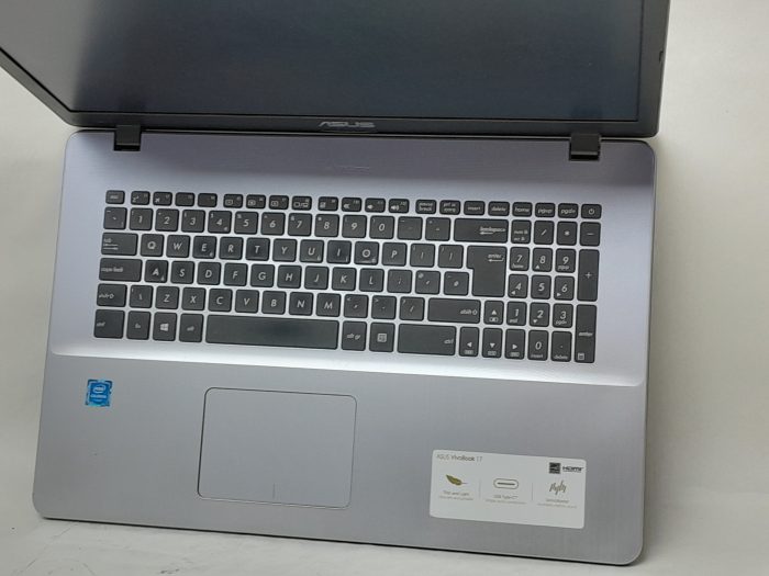 Asus_X705m_2