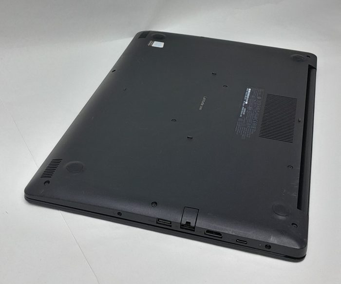 Dell_Latitude_3590_6