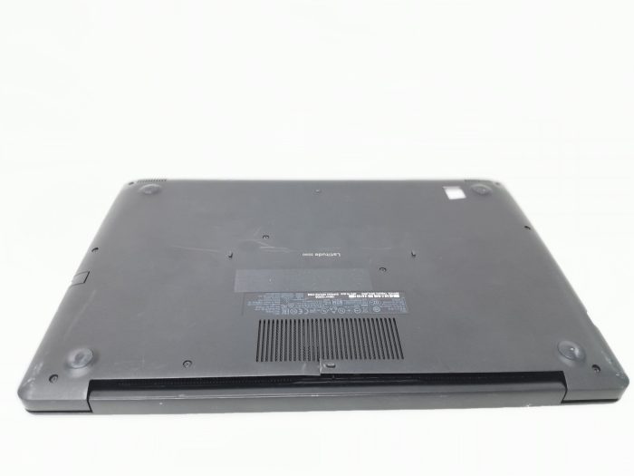 Dell_Latitude_3590_8