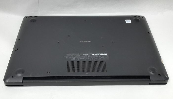 Dell_Latitude_3590_8