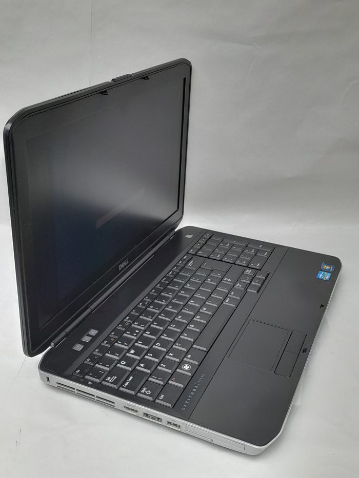 Dell_Latitude_E5530_4