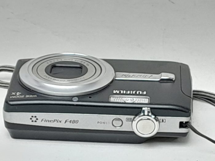 Fujifilm F480