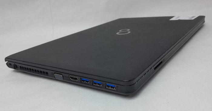 Fujitsu_Lifebook_A_Series_A555_4
