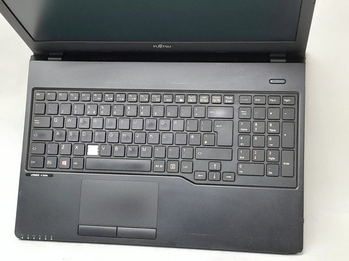Fujitsu_Lifebook_A_Series__A555_2