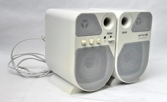 Juster At-85