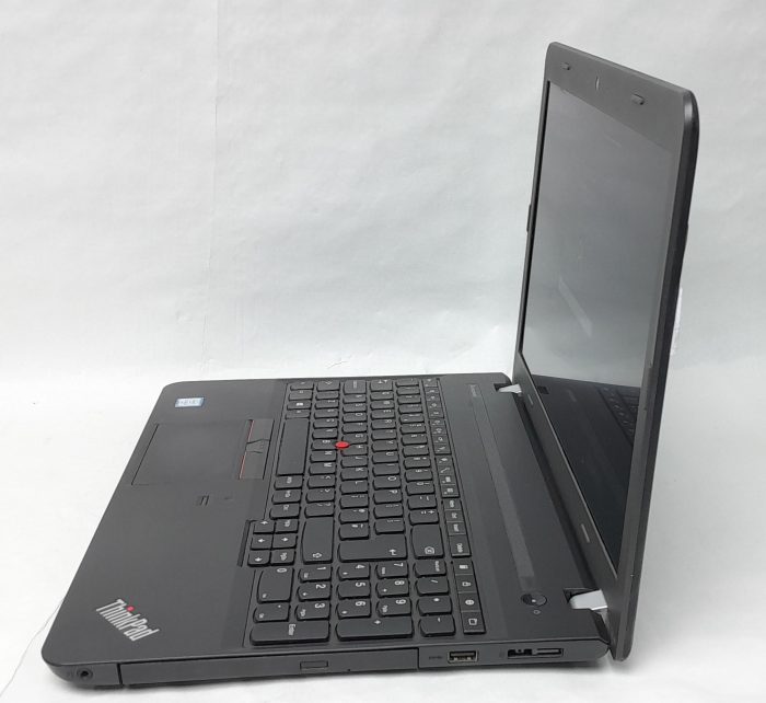 Lenovo_E560_3