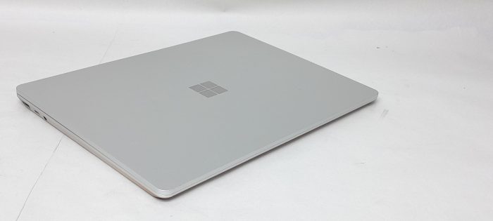 Microsoft_Surface_Laptop_Go_2_8