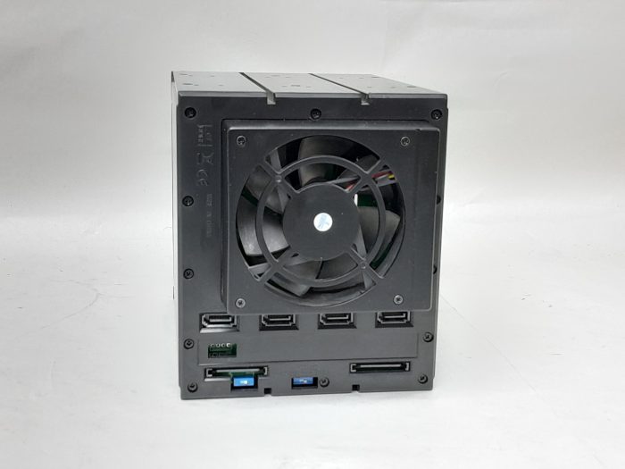 Startech.com Hsb4satsasba