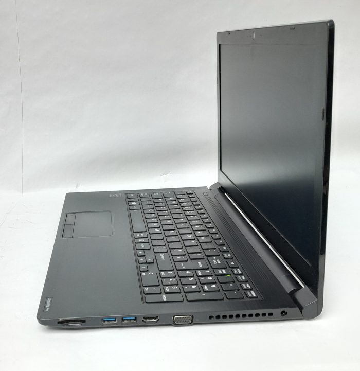 Toshiba_Satelite_Pro_R50_R50-c-11m_3