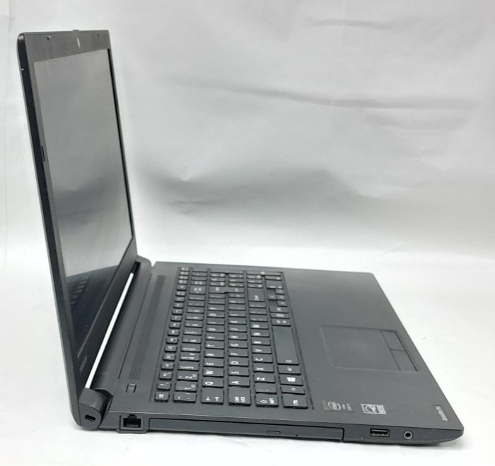 Toshiba_Satelite_Pro_R50__4