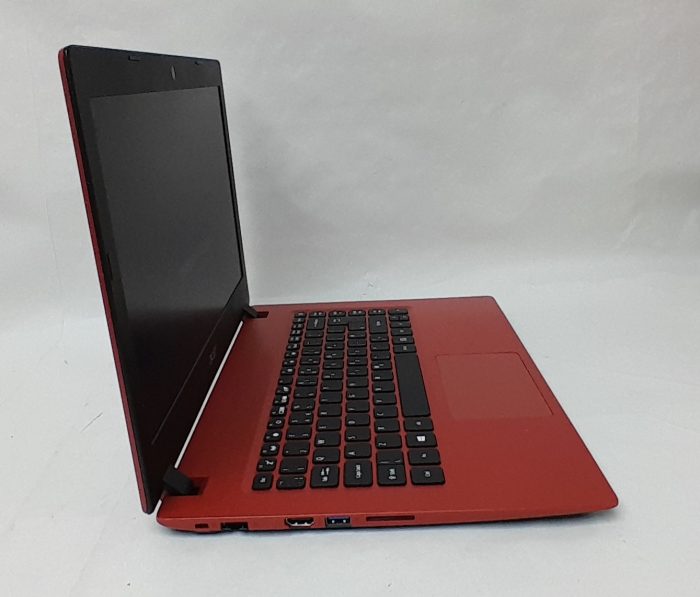 Acer_Aspire_3_A31421_2