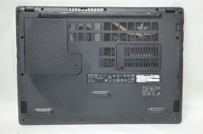 Acer_Aspire_3_A31421_7