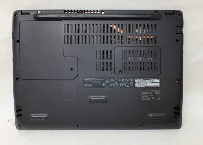 Acer_Aspire_3_A31421_8