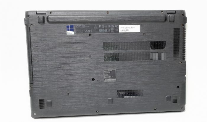 Acer_Travelmate_P257-m_7