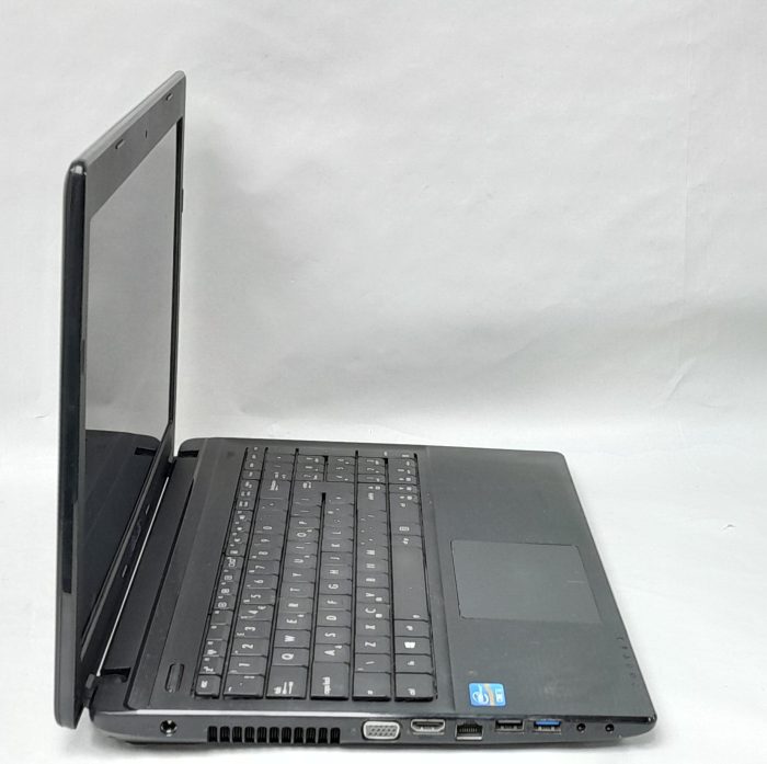 Asus_X55c_4