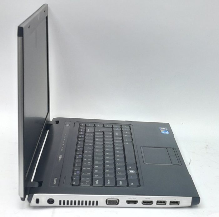 Dell_Vostro_3500_4