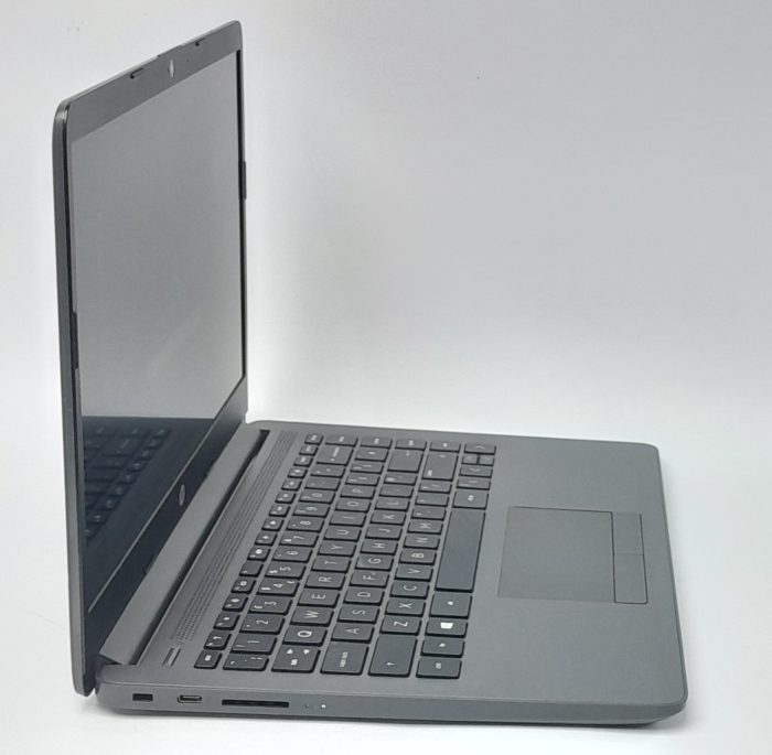 HP_245_G8_5
