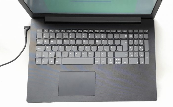 Lenovo_V145-15ast_2