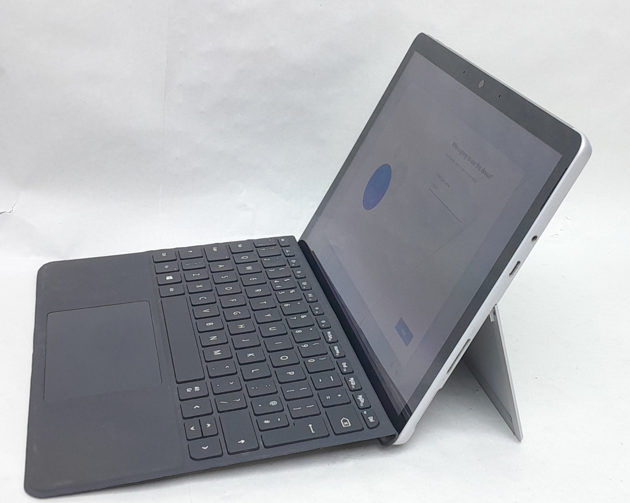 Microsoft_Surface_Go_2_1-17.jpg Microsoft_Surface_Go_2_1