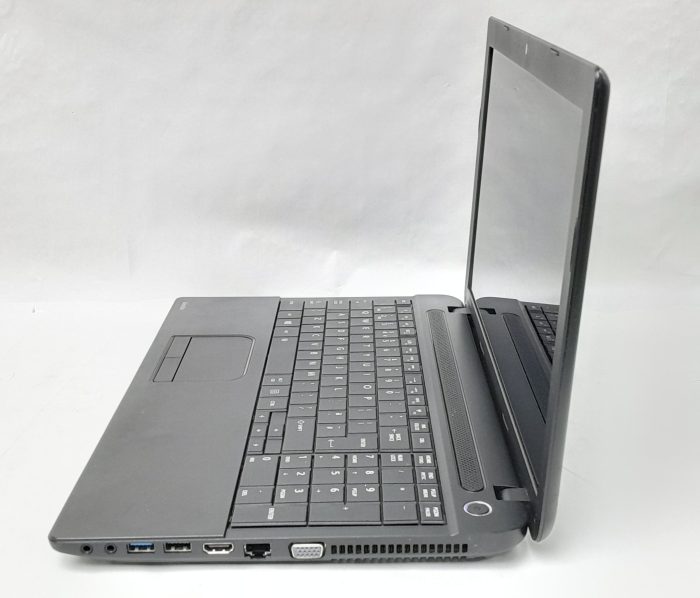 Toshiba_Satelite_C50d-a-138_2