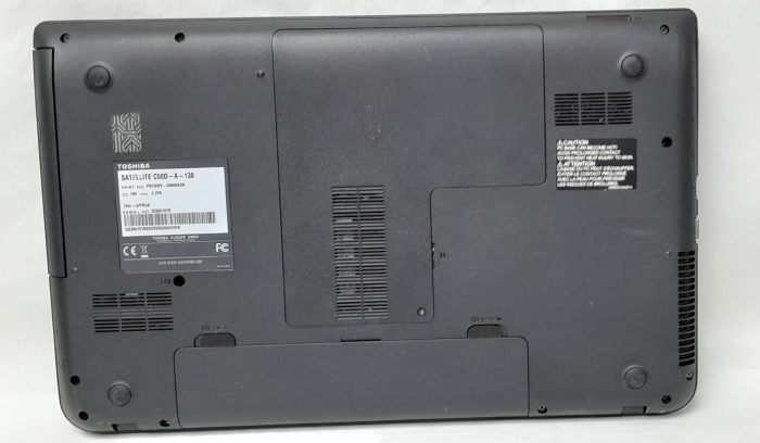 Toshiba_Satelite_C50d-a-138_6